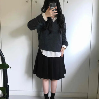 Pure Plain V-Neck Knit