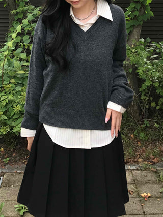 Pure Plain V-Neck Knit