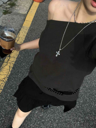 Plain Asymmetrical Off-Shoulder Short-Sleeve T-Shirt