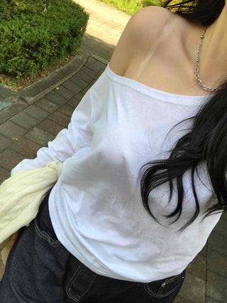 Delicate Fit Natural Long Sleeve Off-Shoulder T-Shirt