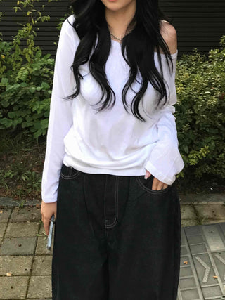 Delicate Fit Natural Long Sleeve Off-Shoulder T-Shirt