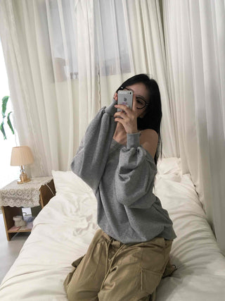 Comfort Loose Fit Off-Shoulder Sweatshirt