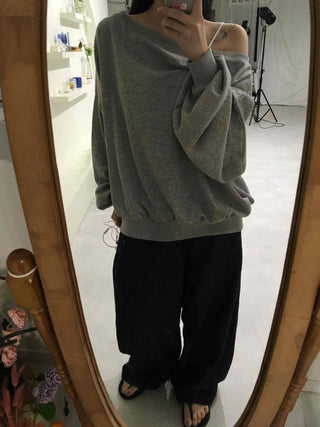 Comfort Loose Fit Off-Shoulder Sweatshirt