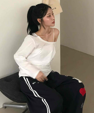Delicate Fit Off-Shoulder Plain Long-Sleeve T-Shirt