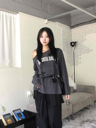 Natural Strap Off-Shoulder Long-Sleeve T-Shirt
