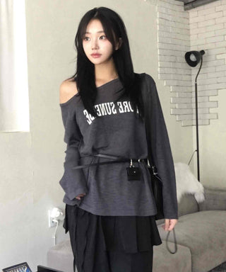 Natural Strap Off-Shoulder Long-Sleeve T-Shirt