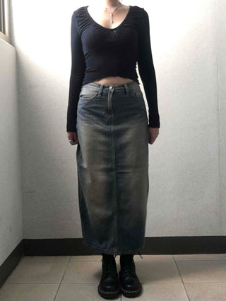 Deep U-Neck Shirred Slim Fit Long Sleeve Tee