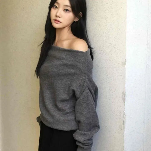 Basic Loose Fit Off-Shoulder Knit