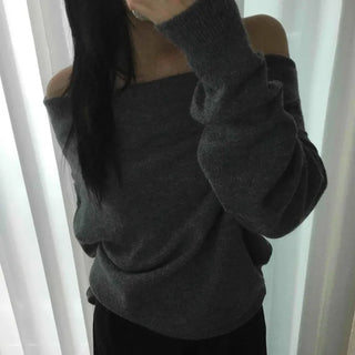 Basic Loose Fit Off-Shoulder Knit