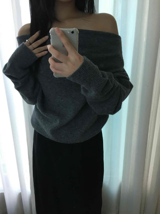 Basic Loose Fit Off-Shoulder Knit