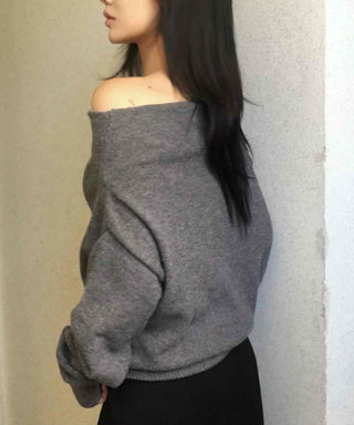 Basic Loose Fit Off-Shoulder Knit