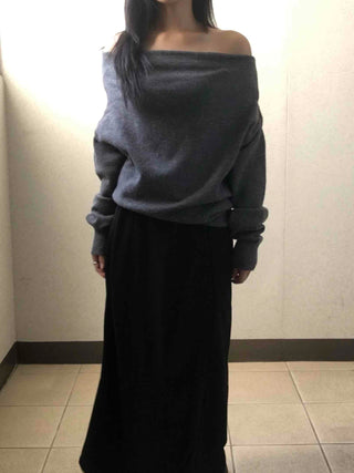 Basic Loose Fit Off-Shoulder Knit