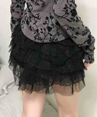 Tiered lace frill shorts