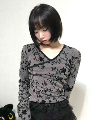 Retro Hip Flower V-Neck Long Sleeve T-Shirt