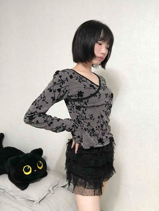 Retro Hip Flower V-Neck Long Sleeve T-Shirt