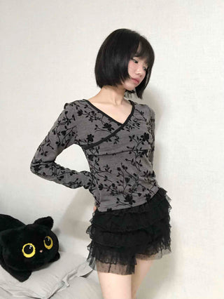 Retro Hip Flower V-Neck Long Sleeve T-Shirt
