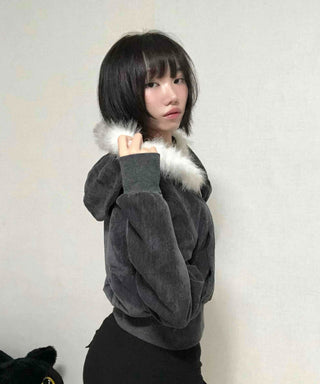 Plain short jacket fur hooded zip-up