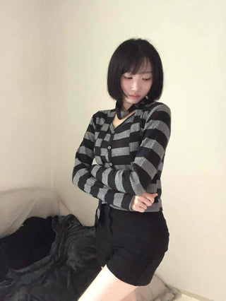 Vintage Daily Striped V-Neck Long Sleeve T-Shirt