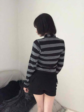 Vintage Daily Striped V-Neck Long Sleeve T-Shirt