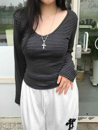 Minimal Arm Cover Striped V-Neck Tee