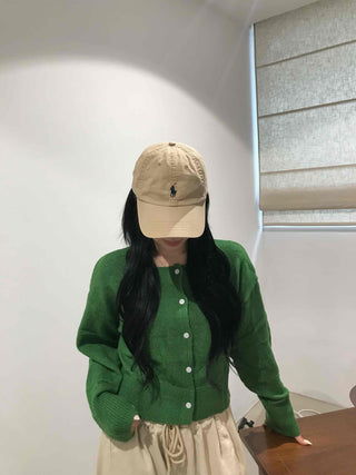 Delicate Loose-fit Crop Cardigan for Transitional Season
