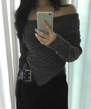 Comfortable Off-Shoulder Oversized Knit