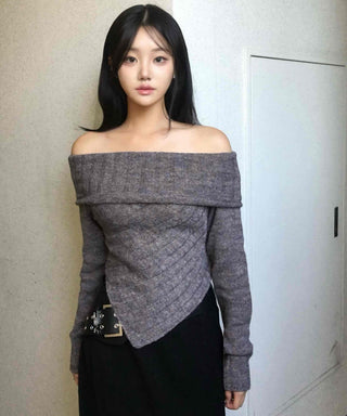 Comfortable Off-Shoulder Oversized Knit