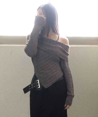 Comfortable Off-Shoulder Oversized Knit