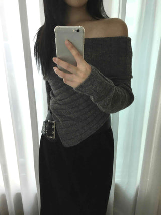 Comfortable Off-Shoulder Oversized Knit