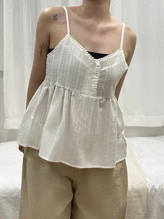 Bowty Lace Sleeveless Sleeveless Blouse