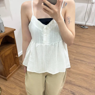 Bowty Lace Sleeveless Sleeveless Blouse