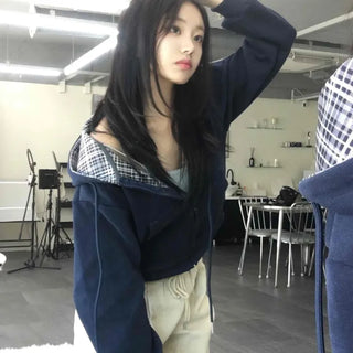 Effortless Chic Basic Autumn Zip-Up with Check Point