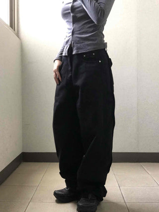 Pure Overfit Snap Cut Pants