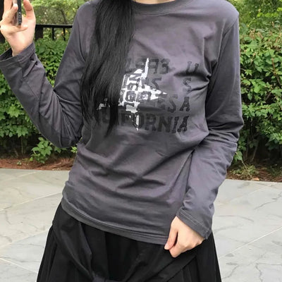 Minimal Graphic Round Neck Long Sleeve T-shirt