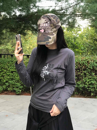 Minimal Graphic Round Neck Long Sleeve T-shirt