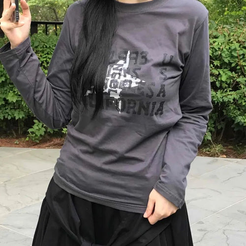 Minimal Graphic Round Neck Long Sleeve T-shirt