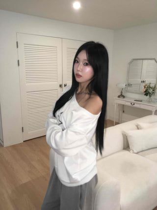 Simple Star Off-Shoulder Oversized Sweatshirt