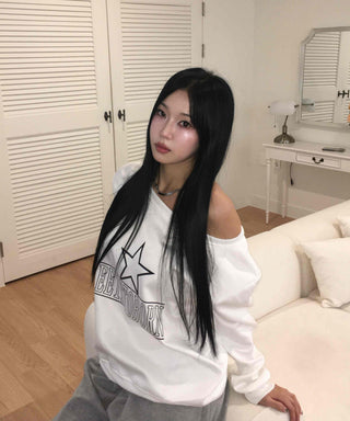 Simple Star Off-Shoulder Oversized Sweatshirt