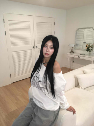 Simple Star Off-Shoulder Oversized Sweatshirt