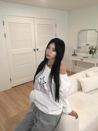 Simple Star Off-Shoulder Oversized Sweatshirt