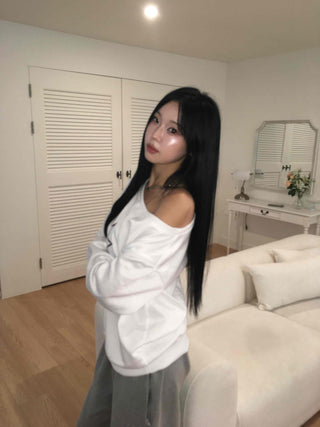 Simple Star Off-Shoulder Oversized Sweatshirt