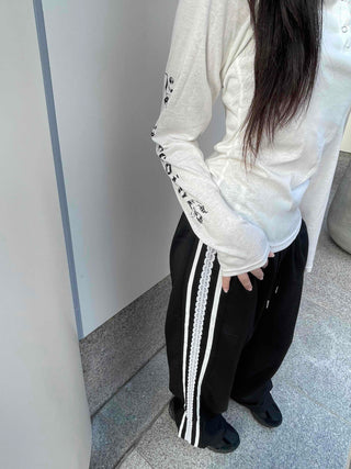 Basic Cotton Lettering Hooded Snap Long Sleeve T-shirt