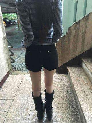 Comfort Studded Skinny Shorts