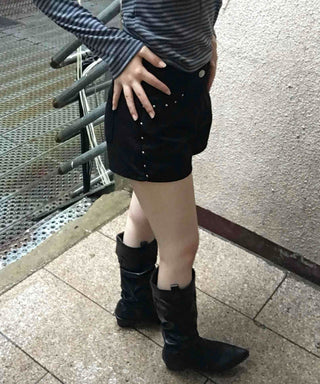 Comfort Studded Skinny Shorts