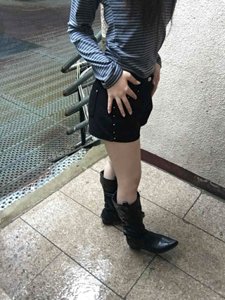 Comfort Studded Skinny Shorts