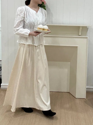 Nero Feminine Pintuck Flare Long Skirt