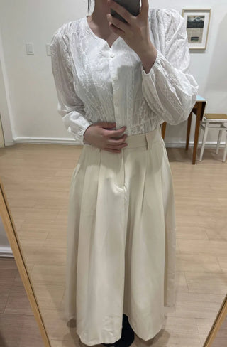 Nero Feminine Pintuck Flare Long Skirt