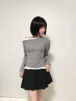 Round Neck Studded Off-Shoulder T-Shirt