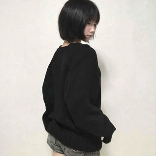 Minimal Avant-Fit Plain V-Neck Knit