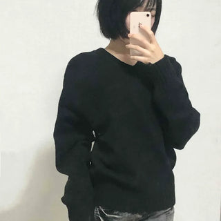 Minimal Avant-Fit Plain V-Neck Knit